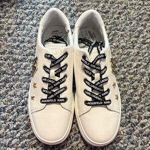NWOT Karl Lagerfeld White Sneakers with Black Laces, cute pins and Red Heart 7